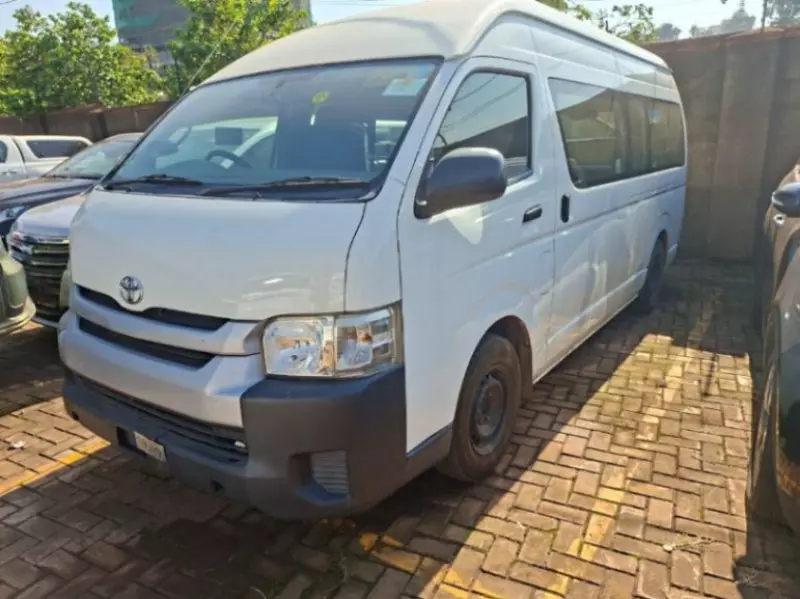 TOYOTA Hiace (High Roof) - 2014