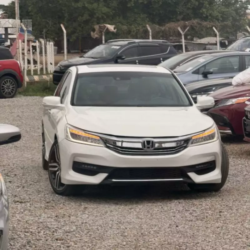 Honda Accord   - 2016