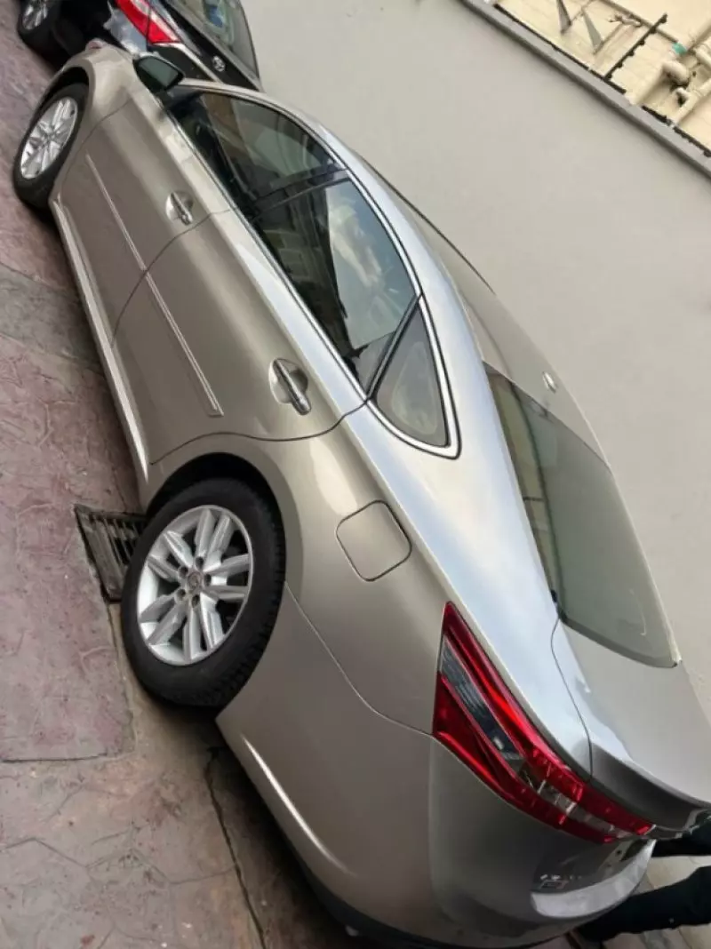 Toyota Avalon   - 2015