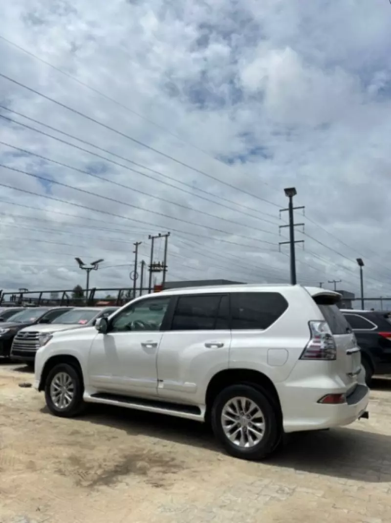 Lexus 570   - 2019