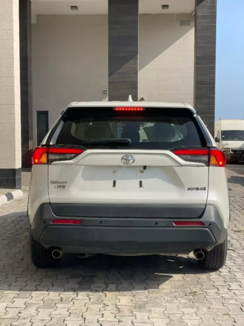 TOYOTA RAV 4   - 2020