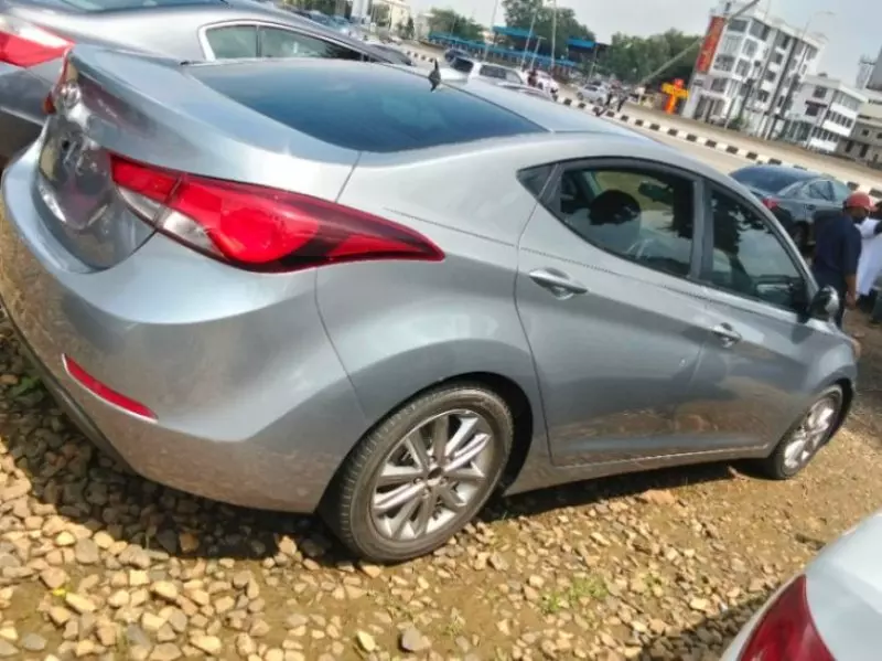 Hyundai Elantra   - 2016