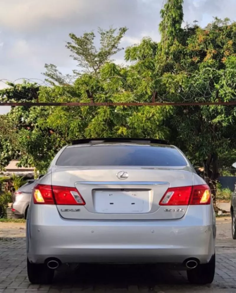 Lexus ES   - 2008