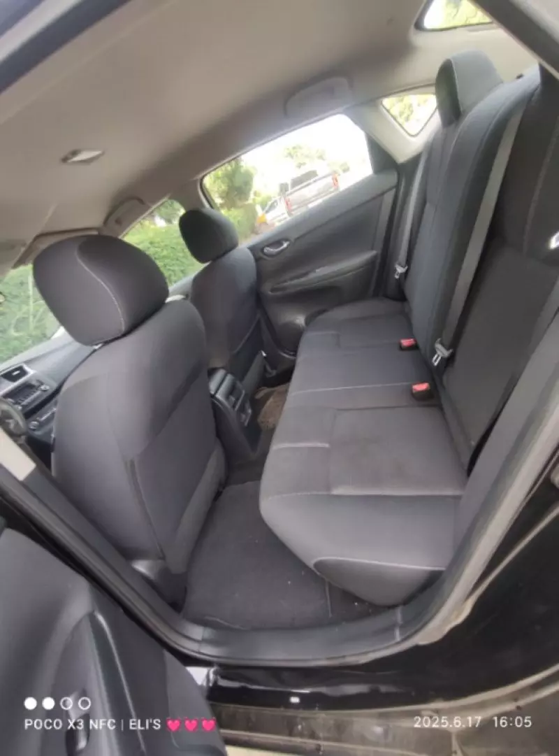 Nissan Sentra   - 2017