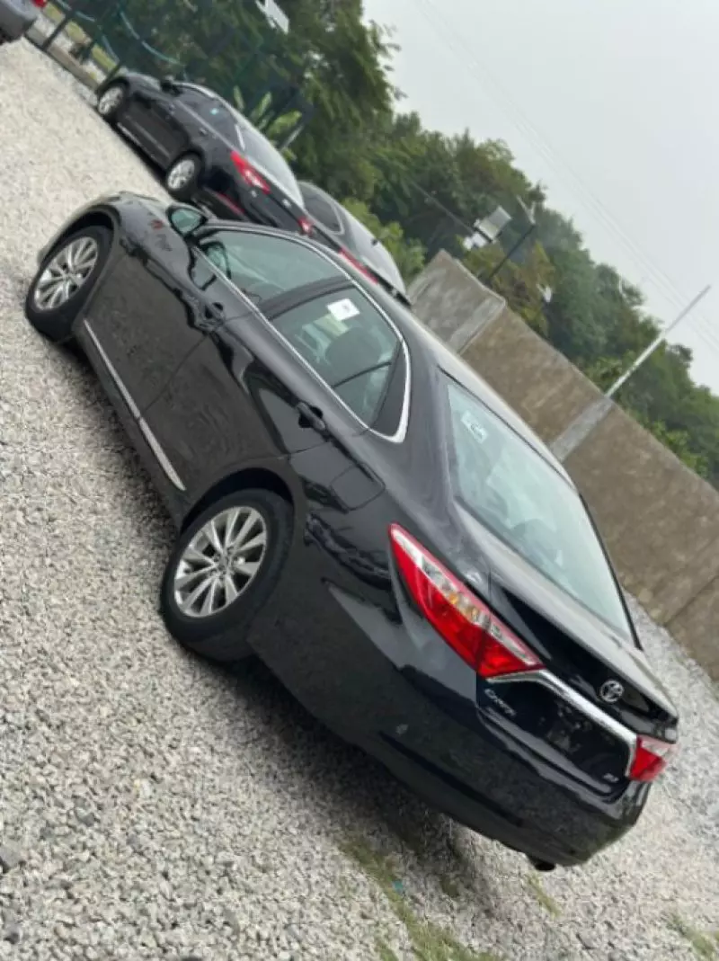 Toyota Camry   - 2017