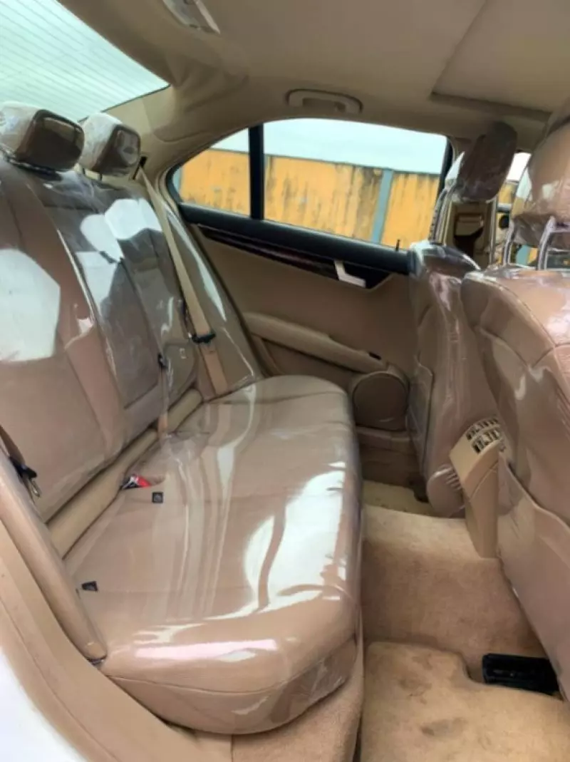 Mercedes-Benz C250   - 2013