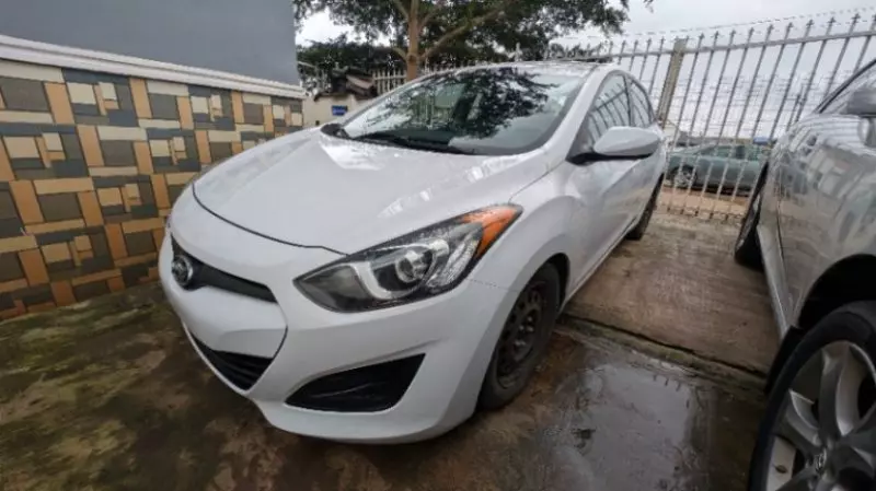 Hyundai Elantra GT - 2014