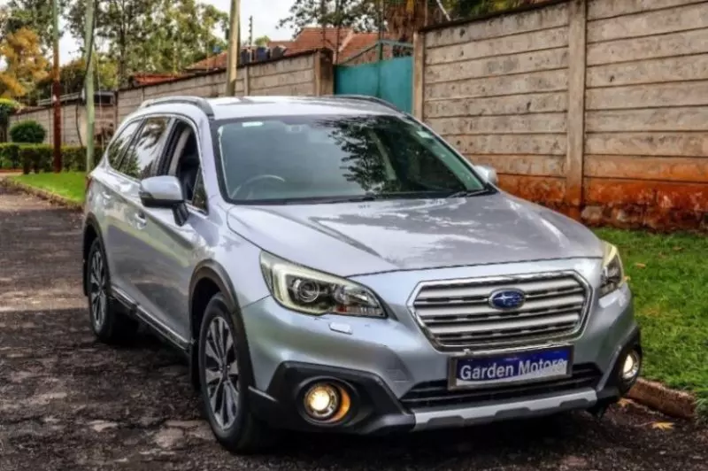 Subaru Outback   - 2015