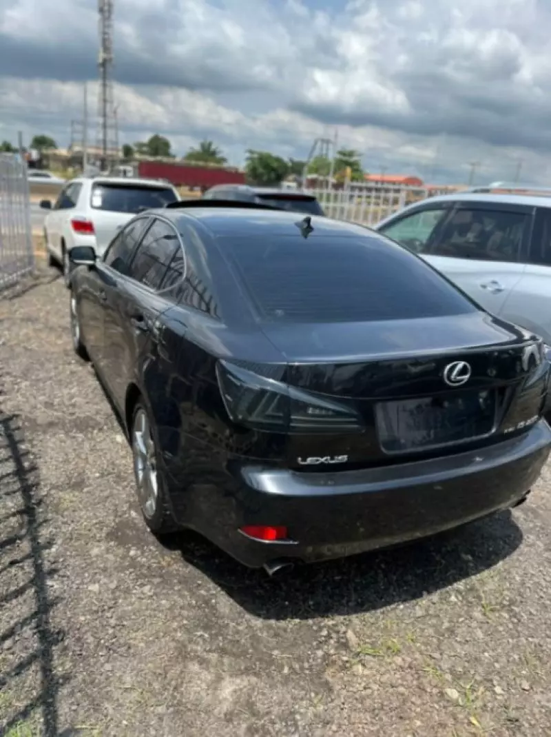 Lexus IS 250   - 2009