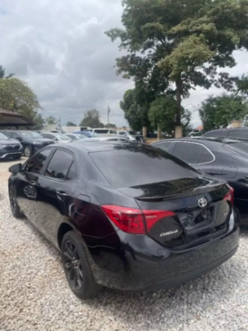 TOYOTA Corolla - 2017