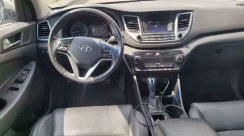 Hyundai Tucson   - 2017