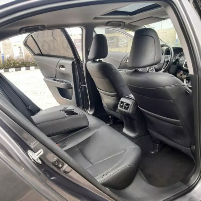 Honda Accord   - 2017