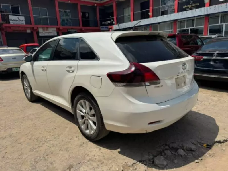 TOYOTA Venza - 2013