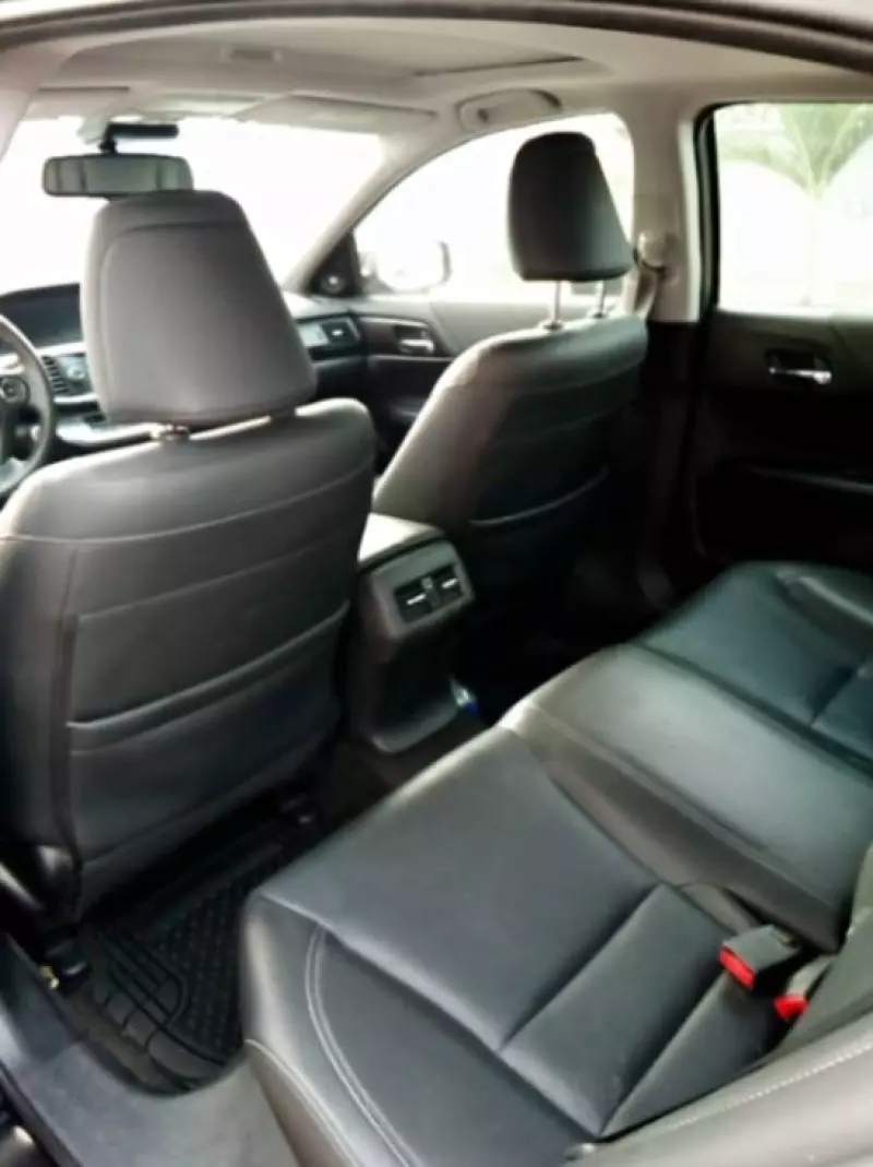 Toyota Camry   - 2012