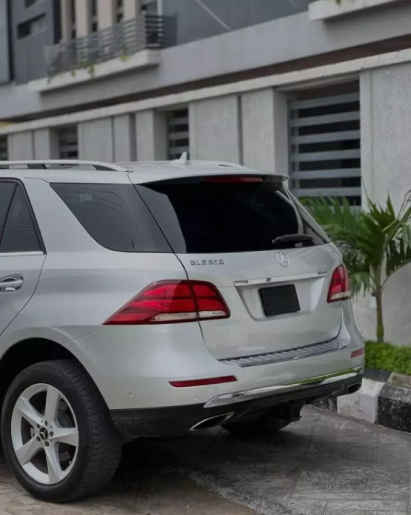 Mercedes-Benz GLE-Class   - 2017