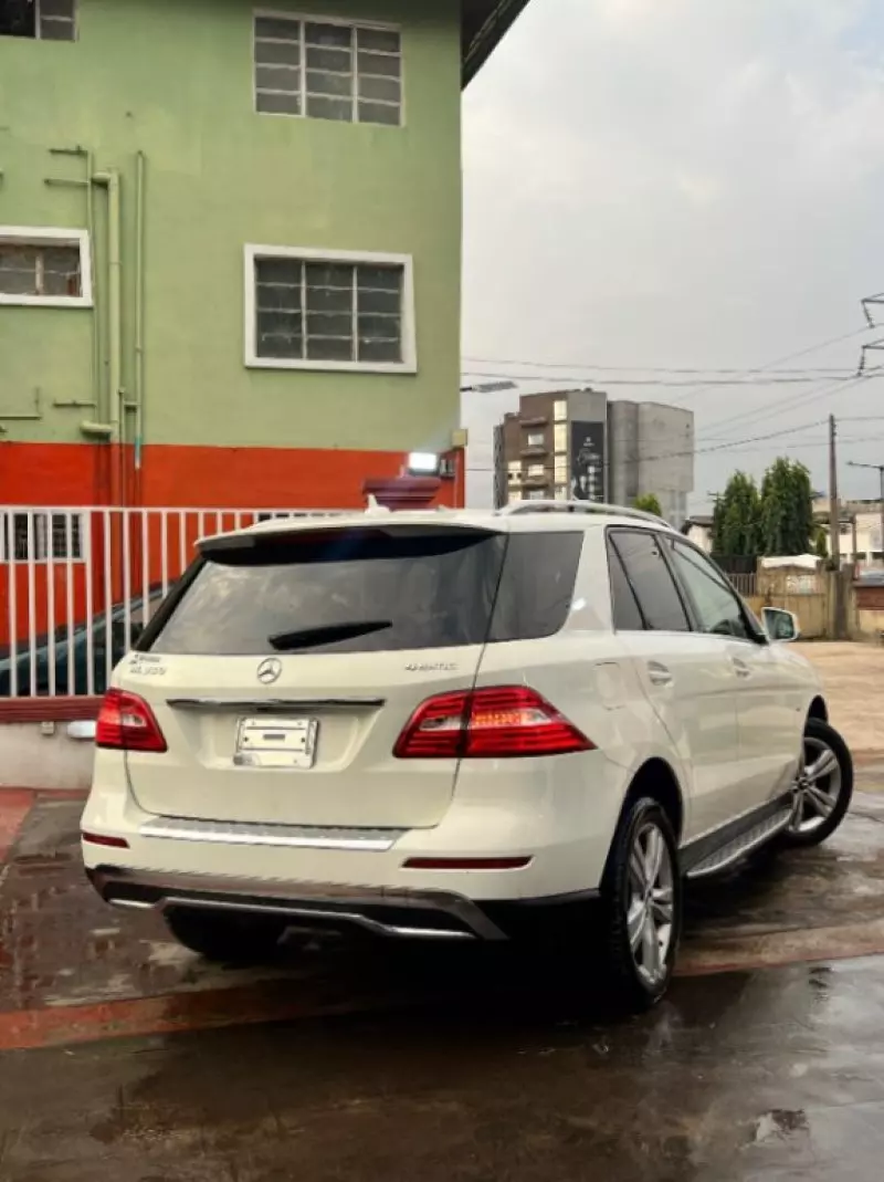 Mercedes-Benz ML 350   - 2012