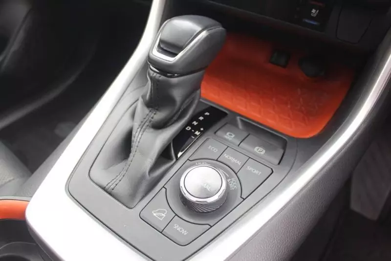 TOYOTA RAV 4   - 2019