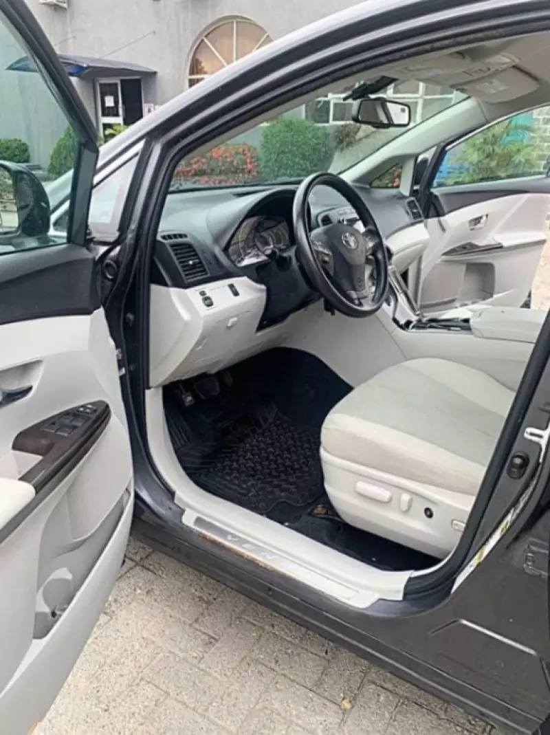 Toyota Venza   - 2010