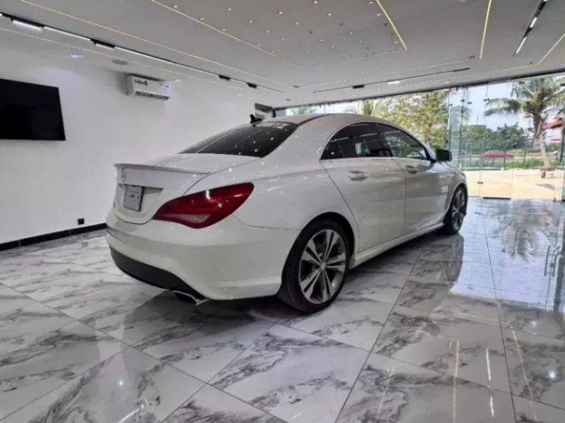 Mercedes-Benz CLA 250   - 2015
