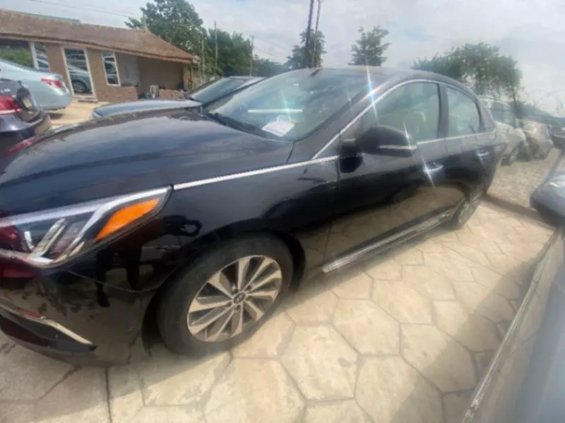 Hyundai Sonata   - 2015