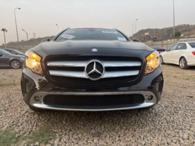 Mercedes-Benz GLA 250   - 2016