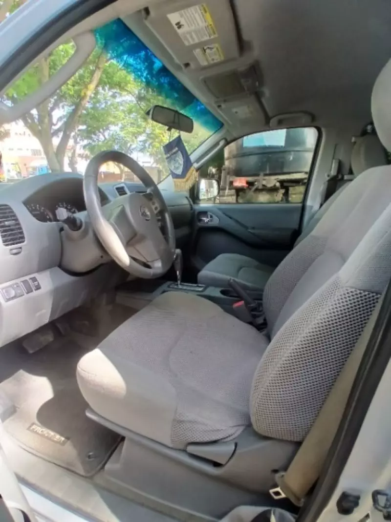 Nissan Frontier   - 2015