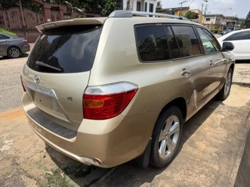 TOYOTA Highlander   - 2008