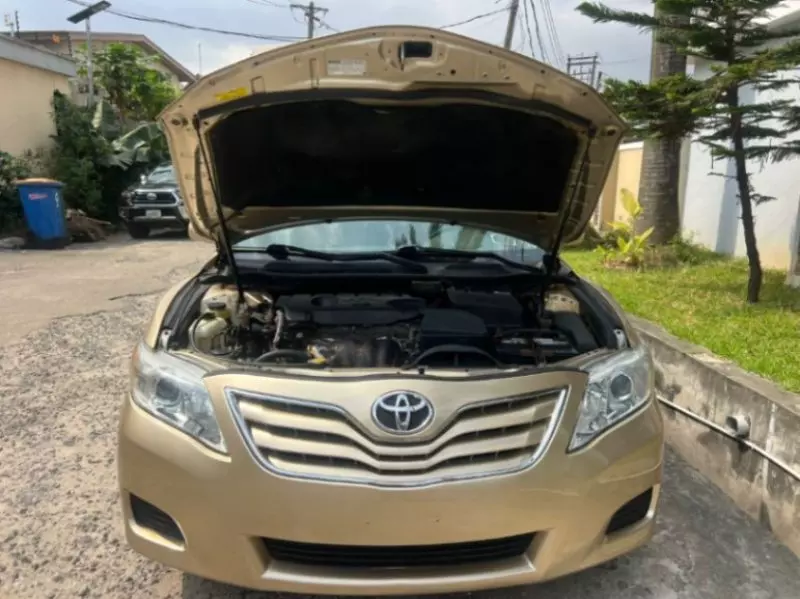 TOYOTA Camry   - 2011