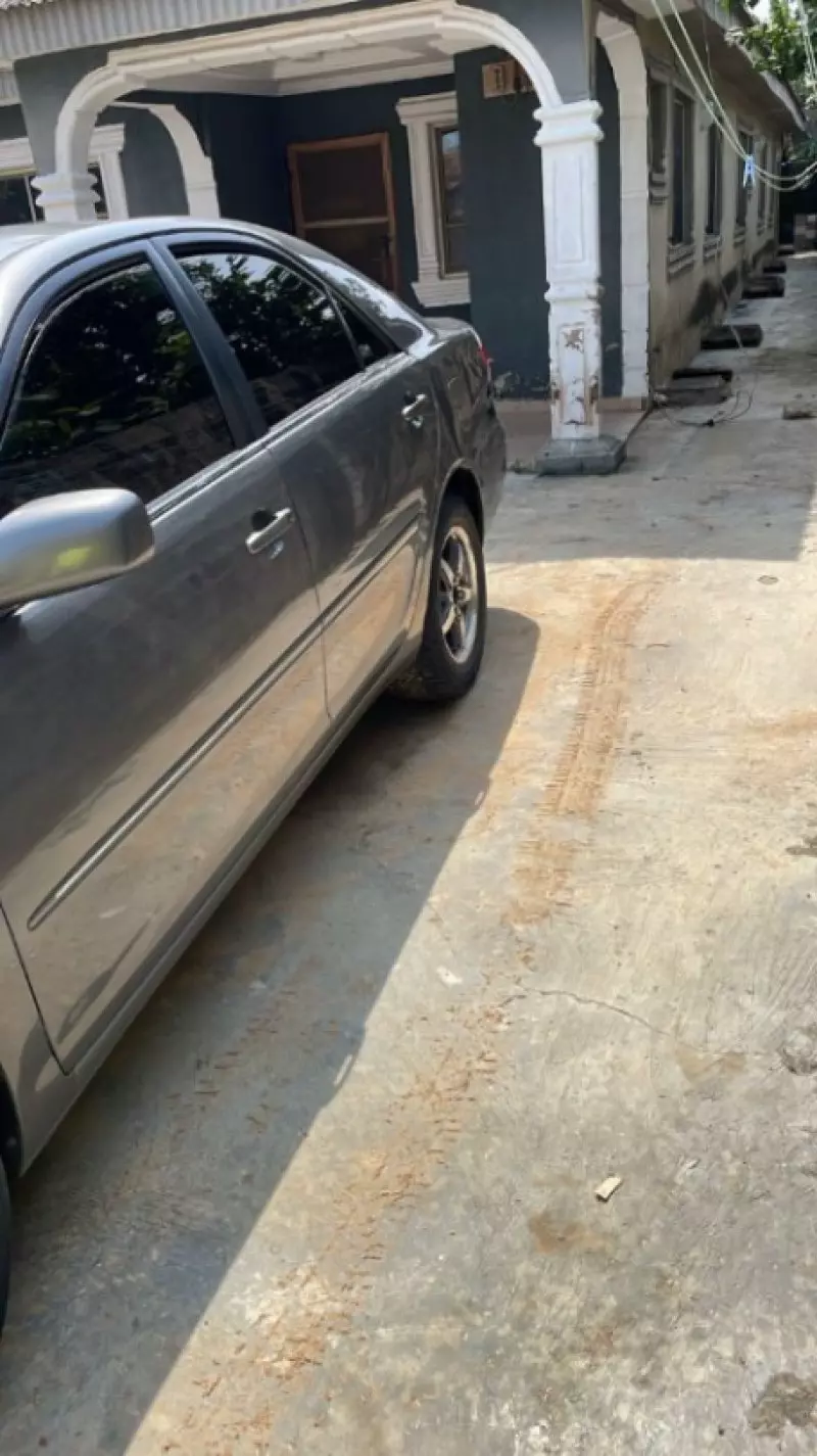 TOYOTA Camry   - 2005