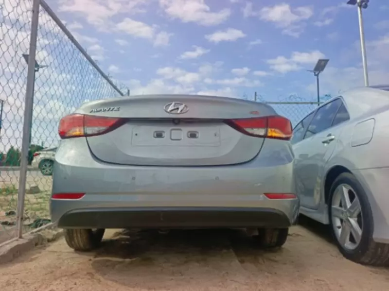 Hyundai Avente   - 2012