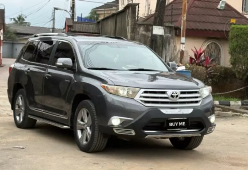 TOYOTA Highlander   - 2012