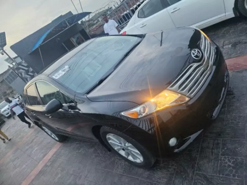 Toyota Venza   - 2010