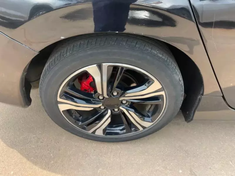 Honda Civic   - 2016