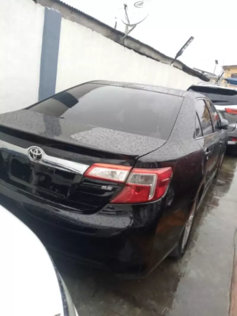 TOYOTA Camry   - 2014