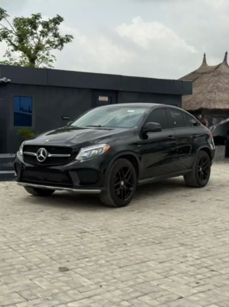 Mercedes-Benz GLE-Class   - 2016