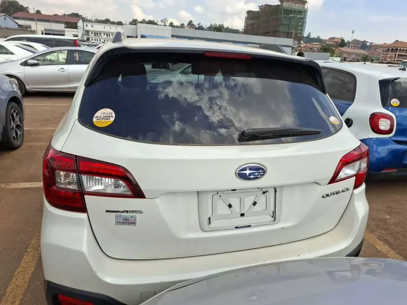 Subaru Outback   - 2014