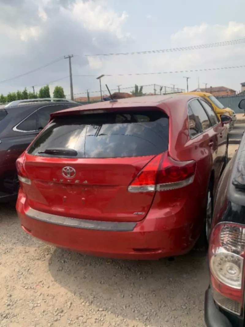 Toyota Venza   - 2013