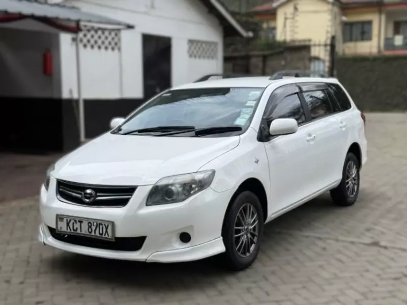 TOYOTA Fielder    - 2012