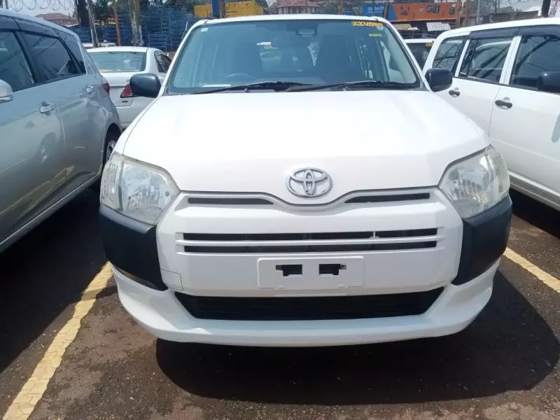 Toyota Succeed    - 2017