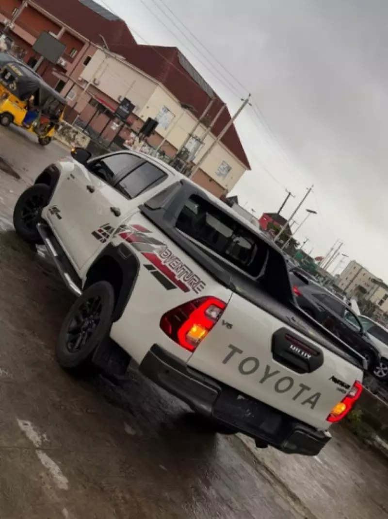 TOYOTA Hilux - 2021