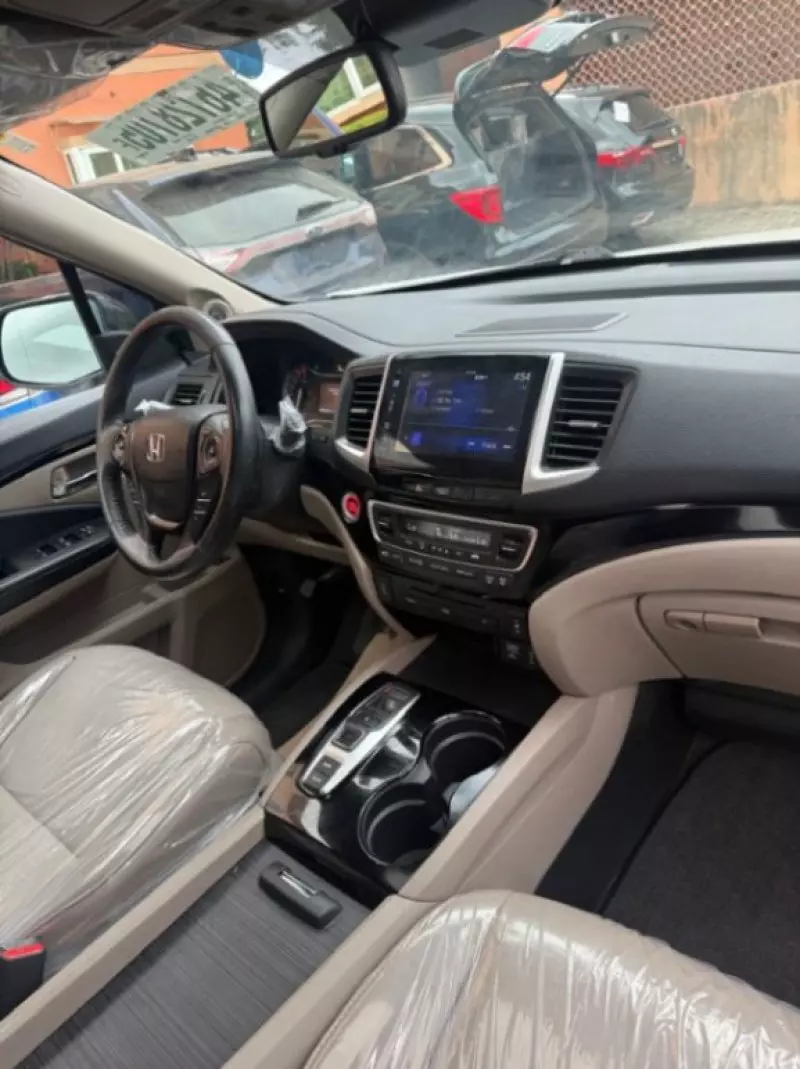 Honda Pilot   - 2016