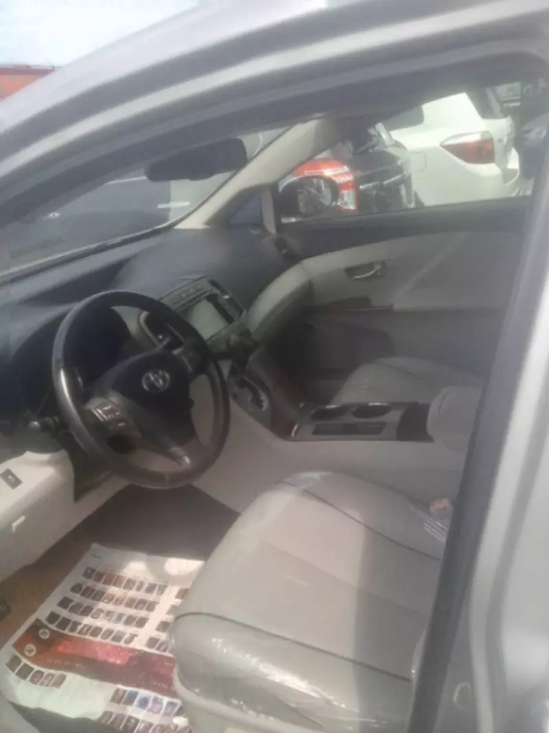 Toyota Venza   - 2011