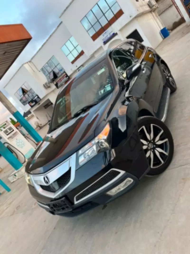 Acura MDX   - 2010