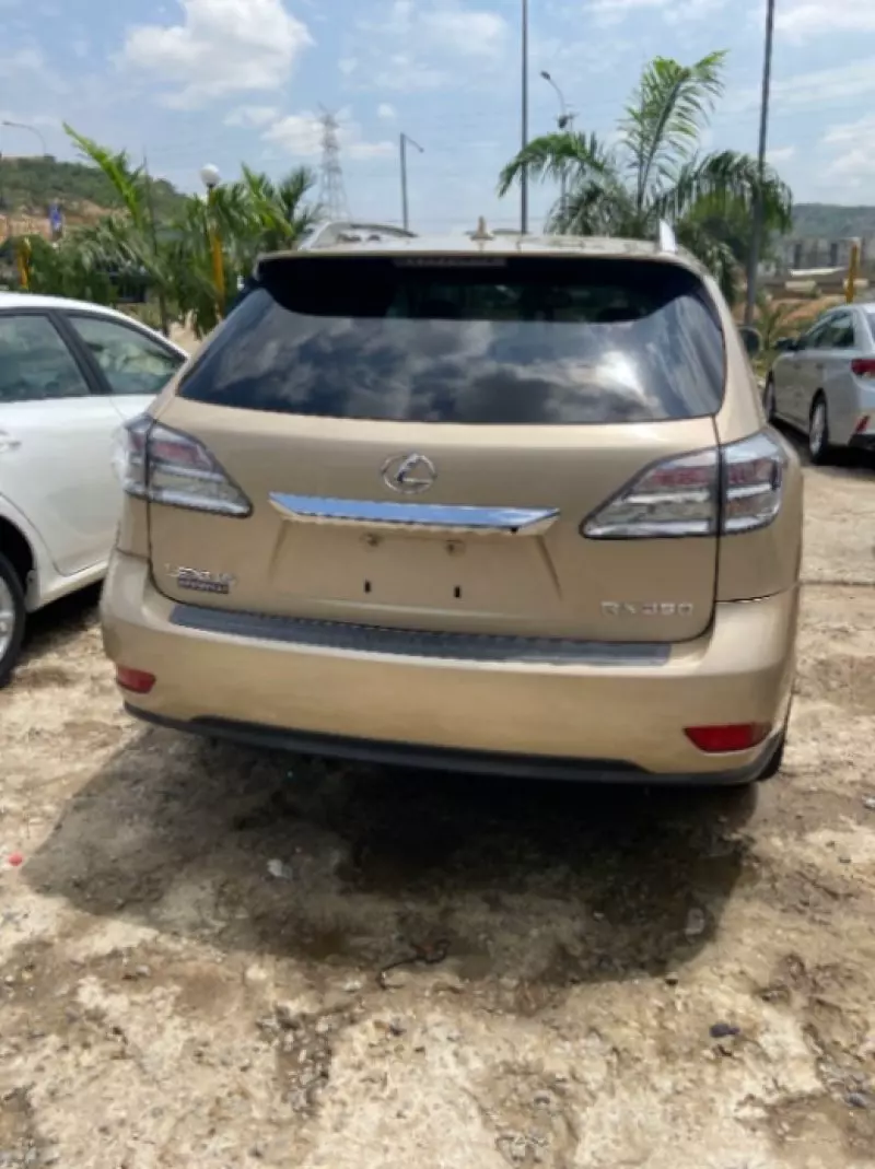 Lexus RX   - 2010