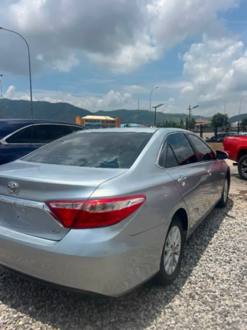 TOYOTA Camry   - 2015