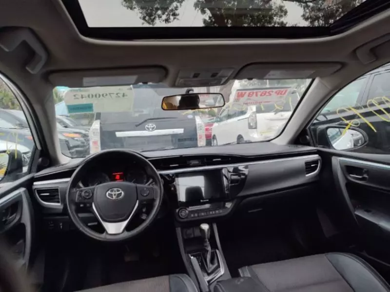 Toyota Corolla   - 2016