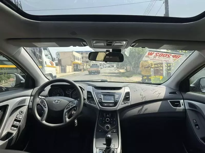 Hyundai Elantra   - 2016
