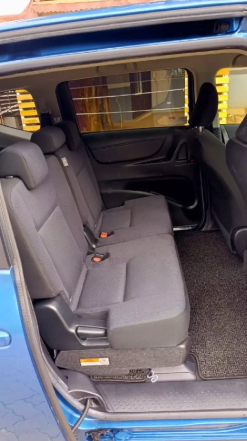 Toyota Sienta   - 2018