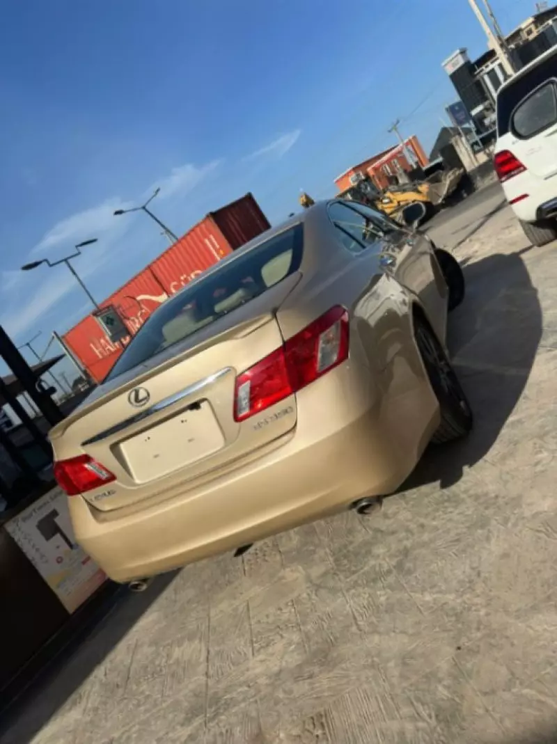 Lexus ES   - 2008