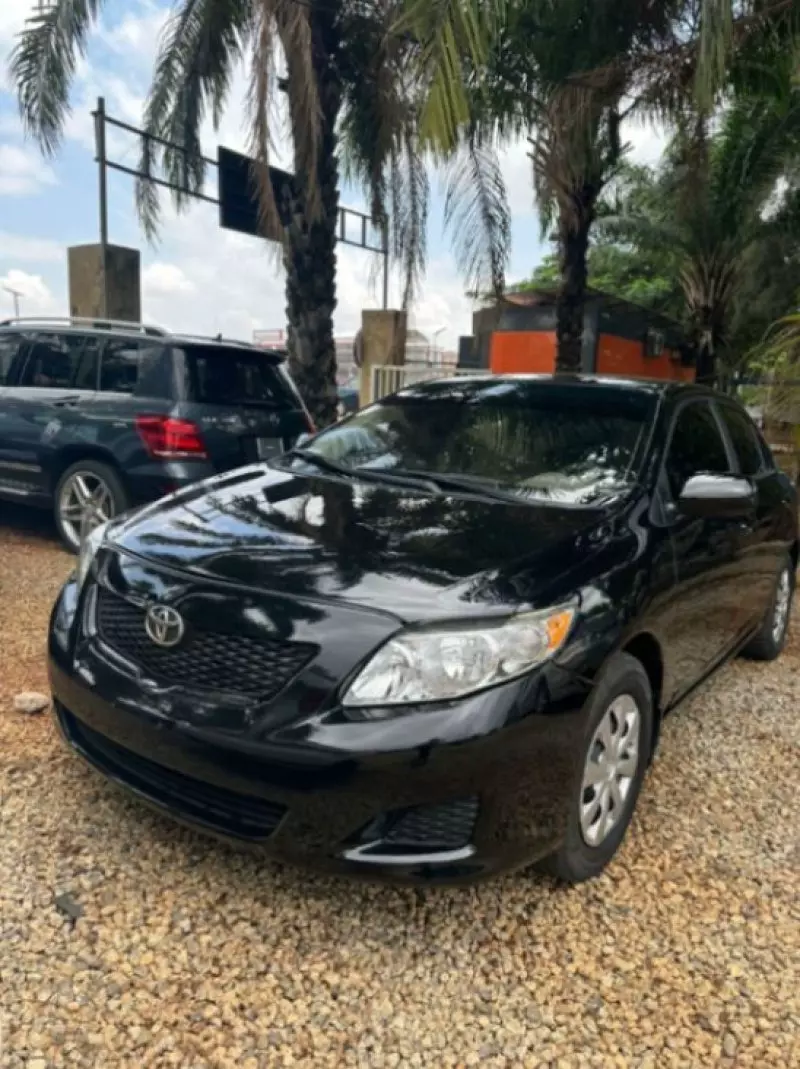 Toyota Corolla - 2010